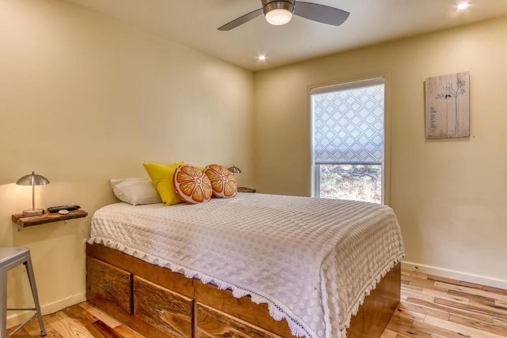 Key Lime Pie, Hot Tub,Wifi, 1089 Free Tickets Each Paid Day, Dollywood And More Gatlinburg Exterior photo