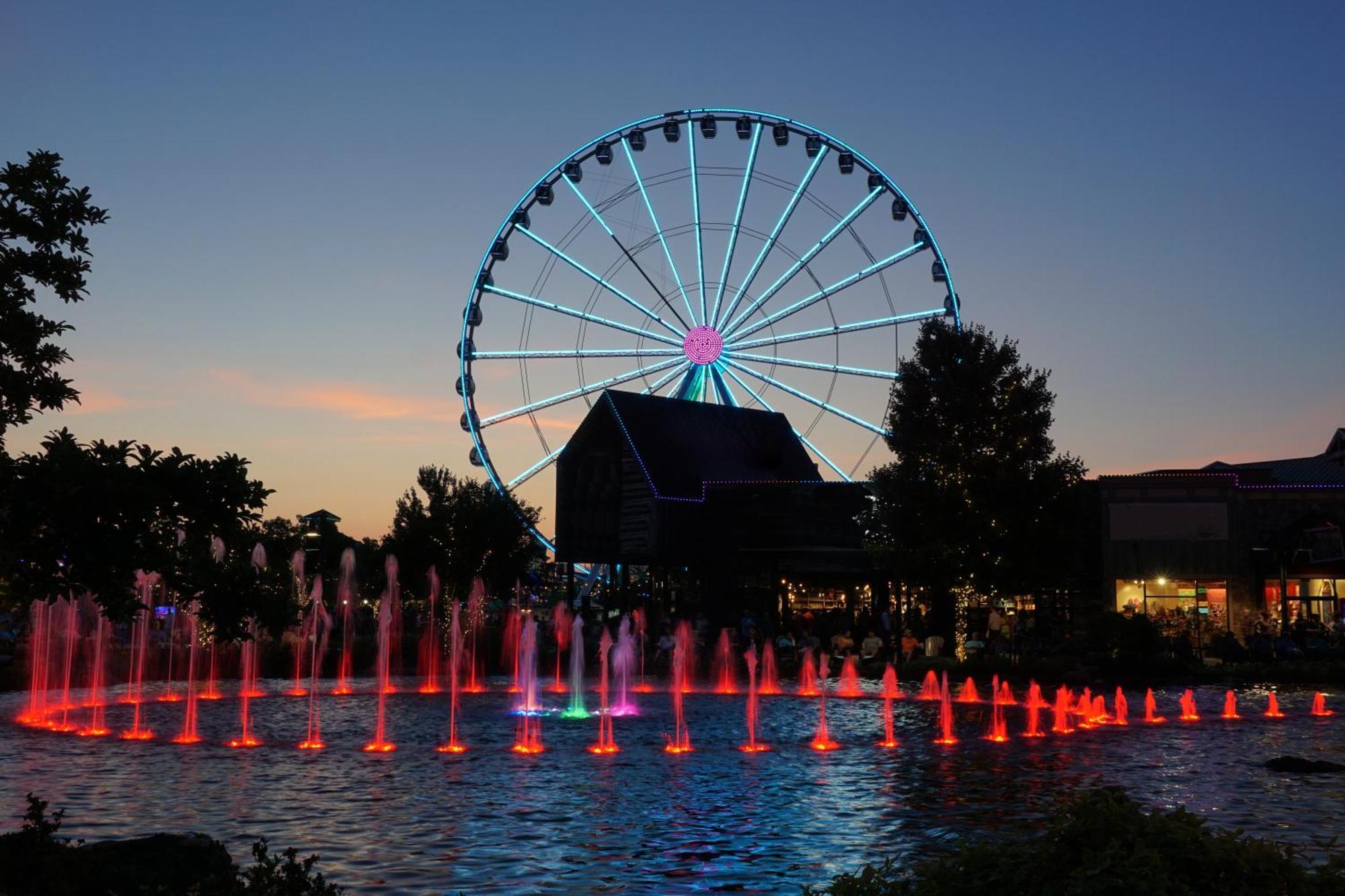 Key Lime Pie, Hot Tub,Wifi, 1089 Free Tickets Each Paid Day, Dollywood And More Gatlinburg Exterior photo