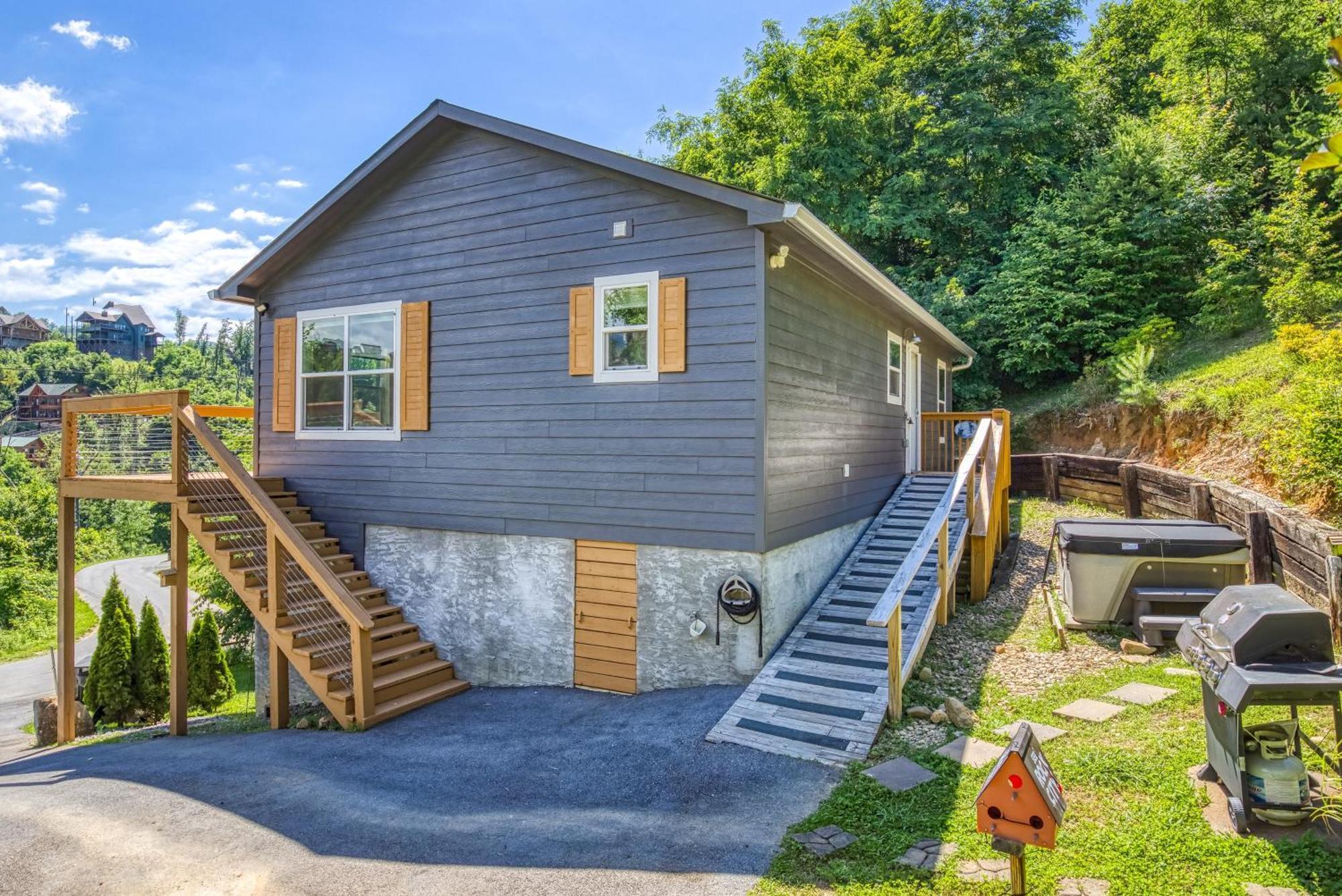 Key Lime Pie, Hot Tub,Wifi, 1089 Free Tickets Each Paid Day, Dollywood And More Gatlinburg Exterior photo